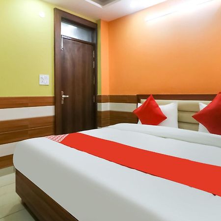 Hotel O Mayur Plaza Delhi  Exterior photo
