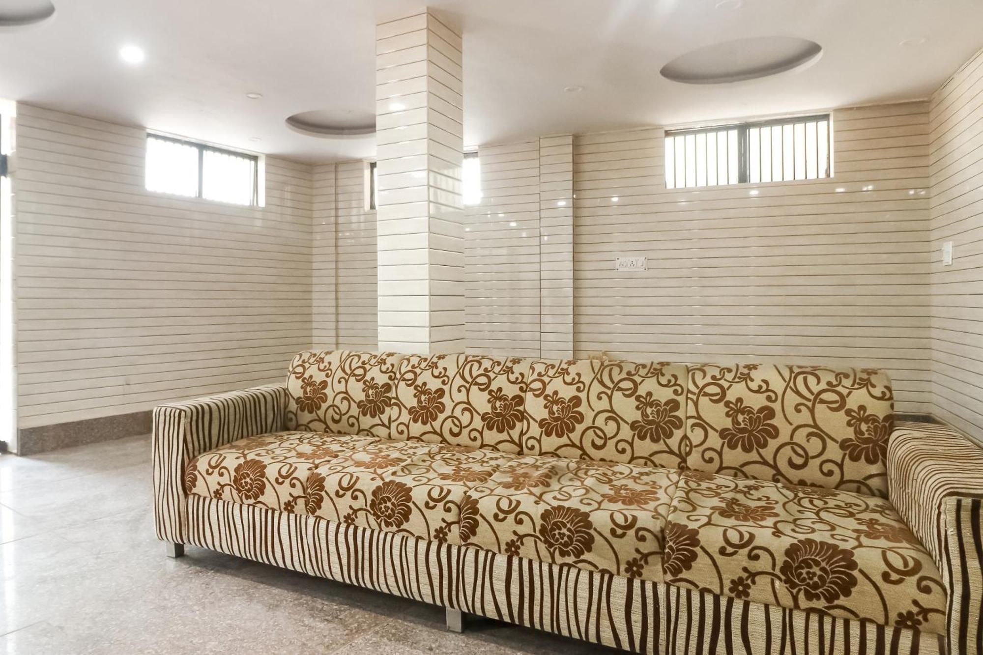 Hotel O Mayur Plaza Delhi  Exterior photo